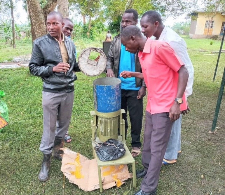 Ugandan youth savings group 